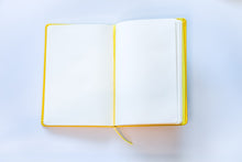 Carregar imagem no visualizador da galeria, Notebook A5 - capa suave
